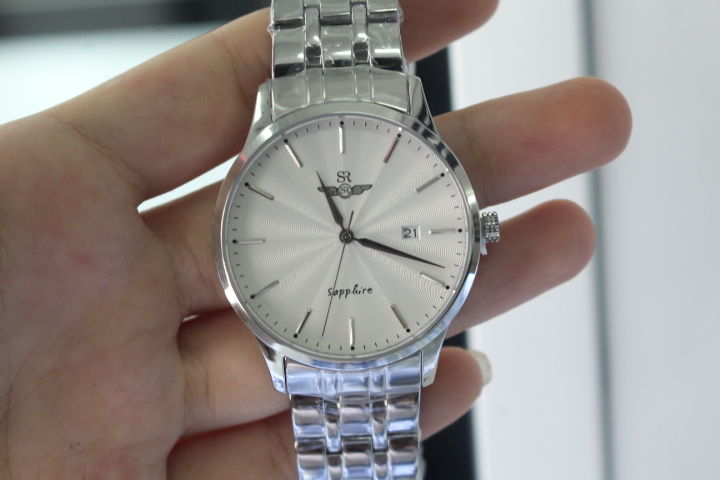 Vẻ đẹp đơn giản của chiếc đồng hồ nam SR Watch SG1076.1102TE